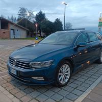 VW Passat Variant 2.0 TDI 150 CV DSG