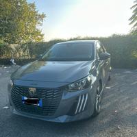 Peugeut 208 pari al nuovo