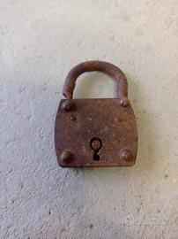 Antico lucchetto