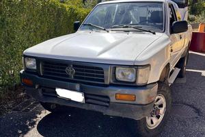Toyota Hilux 2.4 Diesel 4x4 – Anno 1997