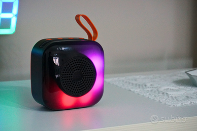 Cassa Bluetooth Portatile con Luci LED