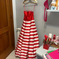 Abito da cerimonia rosso e bianco a righe
