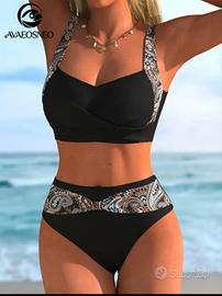 Costume nero con inserti taglia L