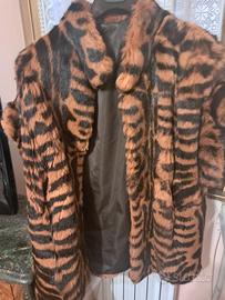Pelliccia leopardata smanicata