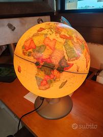 Mappamondo luminoso