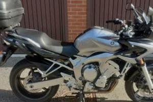 YAMAHA FAZER 600 del 2006