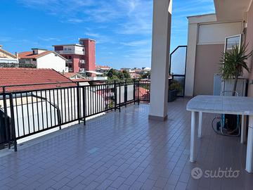 Attico arredato Pescara centro