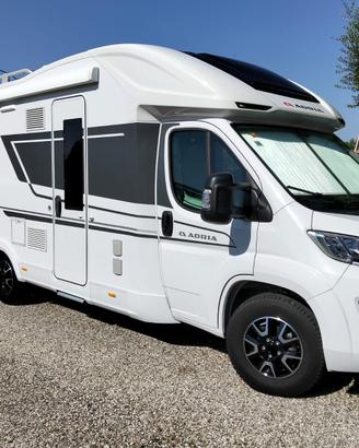 Camper Adria Matrix 650 omolpgato 5 posti viaggio