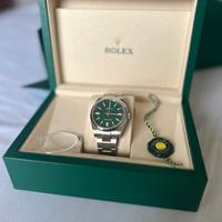 rolex OP 124300 green nuovo 2025