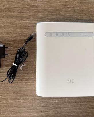 Modem-router ZTE MF286D 4G+ LTE 600Mbps Cat 12