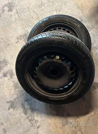 Gomme auto usate con cerchioni – prezzo trattabile