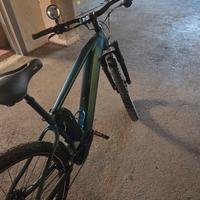 rockrider e-expl 700 tg L 29' 600wh 70 nm 