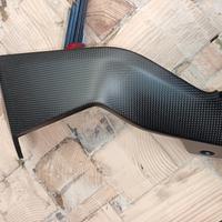Fianchetto dx scrumbler In carbonio 