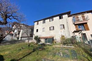 Rustico / Casale di 270 m² con 5 locali a Tremezzi