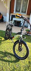 City Bike Armoni Ostuni con pedalata assistita