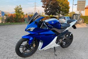 YAMAHA YZF-R125