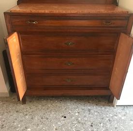 Cassettiera d’epoca stile Liberty