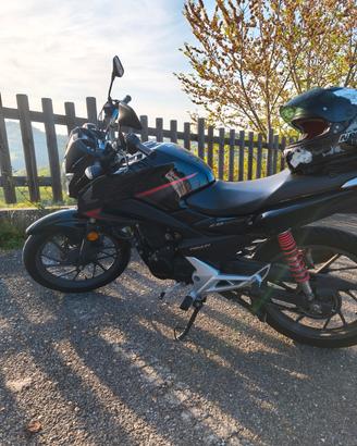 Honda cb 125 f