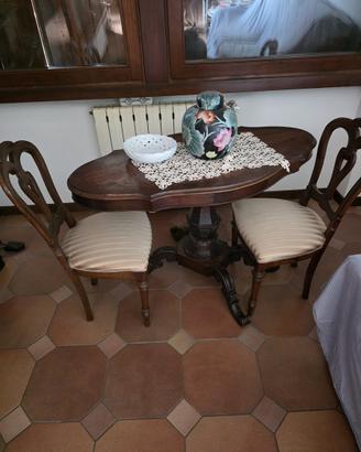 Tavolo e sedie