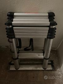 scala telescopica in alluminio, marca TELESTEPS