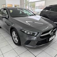 MERCEDES-BENZ A 180 d Automatic Business Extra