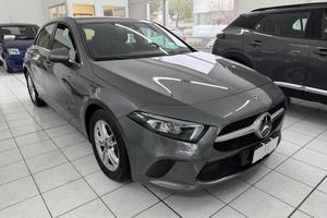 MERCEDES-BENZ A 180 d Automatic Business Extra