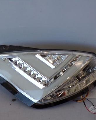 Fanale sinistro Ford Fiesta 6 restyling 2014