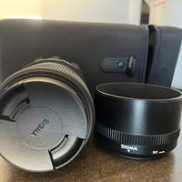 Sigma 105mm 2.8 ex dg macro  OS attacco Nikon