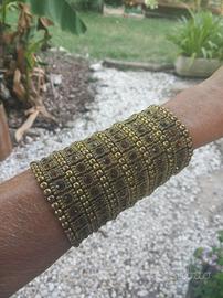 Bracciale elastico