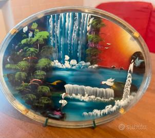 Quadro ovale da tavolo con cascata