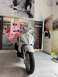 Piaggio Beverly 300 i.e. I.E . ABS ASR bianco perl