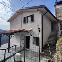 CASA SEMINDIPENDENTE A VALBREVENNA