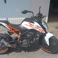 Ktm duke 125