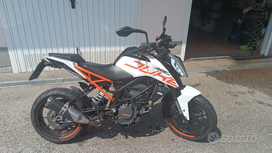 Ktm duke 125