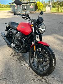 Moto Guzzi V7 Stone 2024 - 6000km