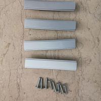 Lotto 4 manigliette mobili in plastica con viti