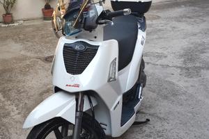 kimco people s 200i