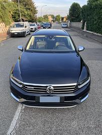 Volkswagen Passat Alltrack 190cv dsg.
