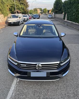 Volkswagen Passat Alltrack 190cv dsg.