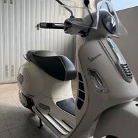 piaggio vespa gts super 