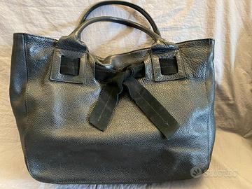 Borsa pelle nera martellata