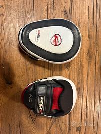 Colpitori e scudo Kick Boxing