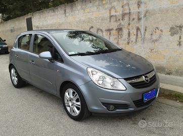 Opel corsa enjoy 1.300 multijet Tdi 2007