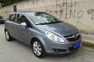 Opel corsa enjoy 1.300 multijet Tdi 2007