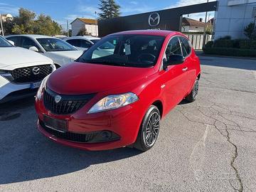 Lancia Ypsilon 1.0 FireFly 5 porte S&S Hybryd...