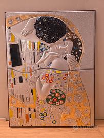 Il Bacio" di Gustav Klimt in argento e foglia d'

