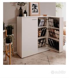 Scarpiera molto capiente con 2 ante e 8 ripiani