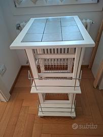 Carrello salvaspazio con porta bottiglie bianco