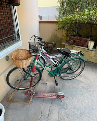 Biciclette in blocco e monopattino