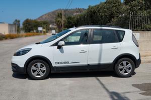 Renault Scenic xmod cross 